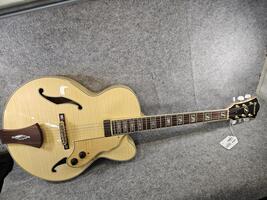 IBANEZ ARTCORE AF105F-NT  with hard case