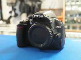 nikon d3100