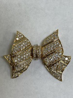   Chaumet Bow Vintage Diamond Brooch 18k 20.0g Appx 5.00CTW