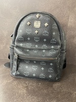 MCM Stark Small Backpack in Visetos Black – 4-Stud Front Plate