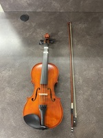 Frantz Carmen K115 Violin in Good Condition - Full Size 4/4