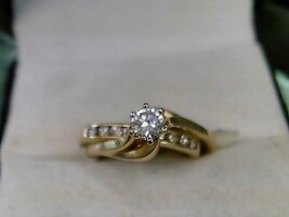 Female Yellow Gold Select Ring > undefined4.9g/14kt 1 Diamond Clear Round Diamond 0.00ct/0.00g 