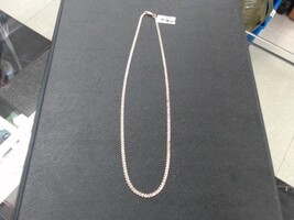White Gold Necklace 5.5g/10kt .