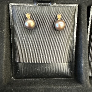 Gold Earrings 0.9g/14kt tahitian pearl