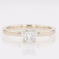 18K Yellow Gold Solitaire Ring 