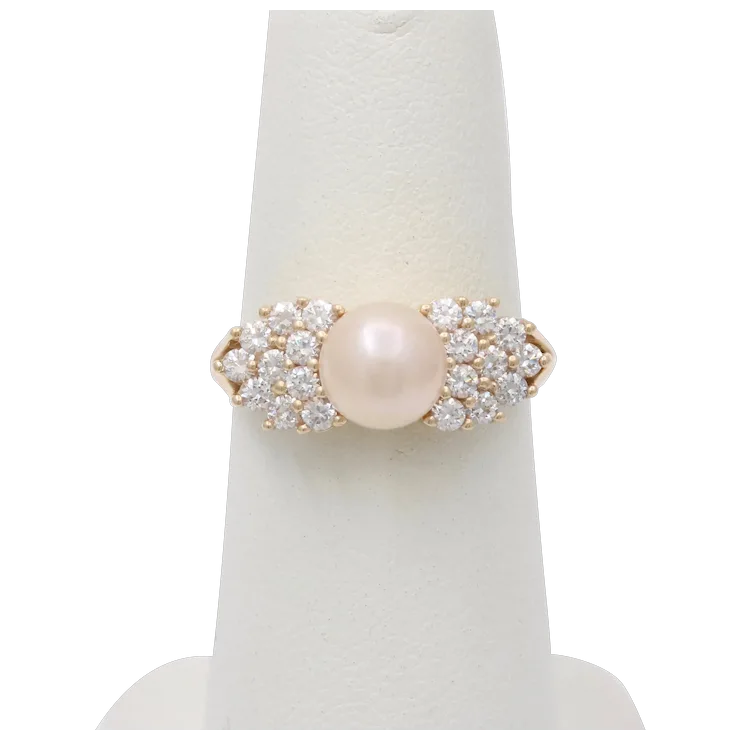 10K Yellow Gold Pearl and Cubic Zirconia Ring Size 8.5