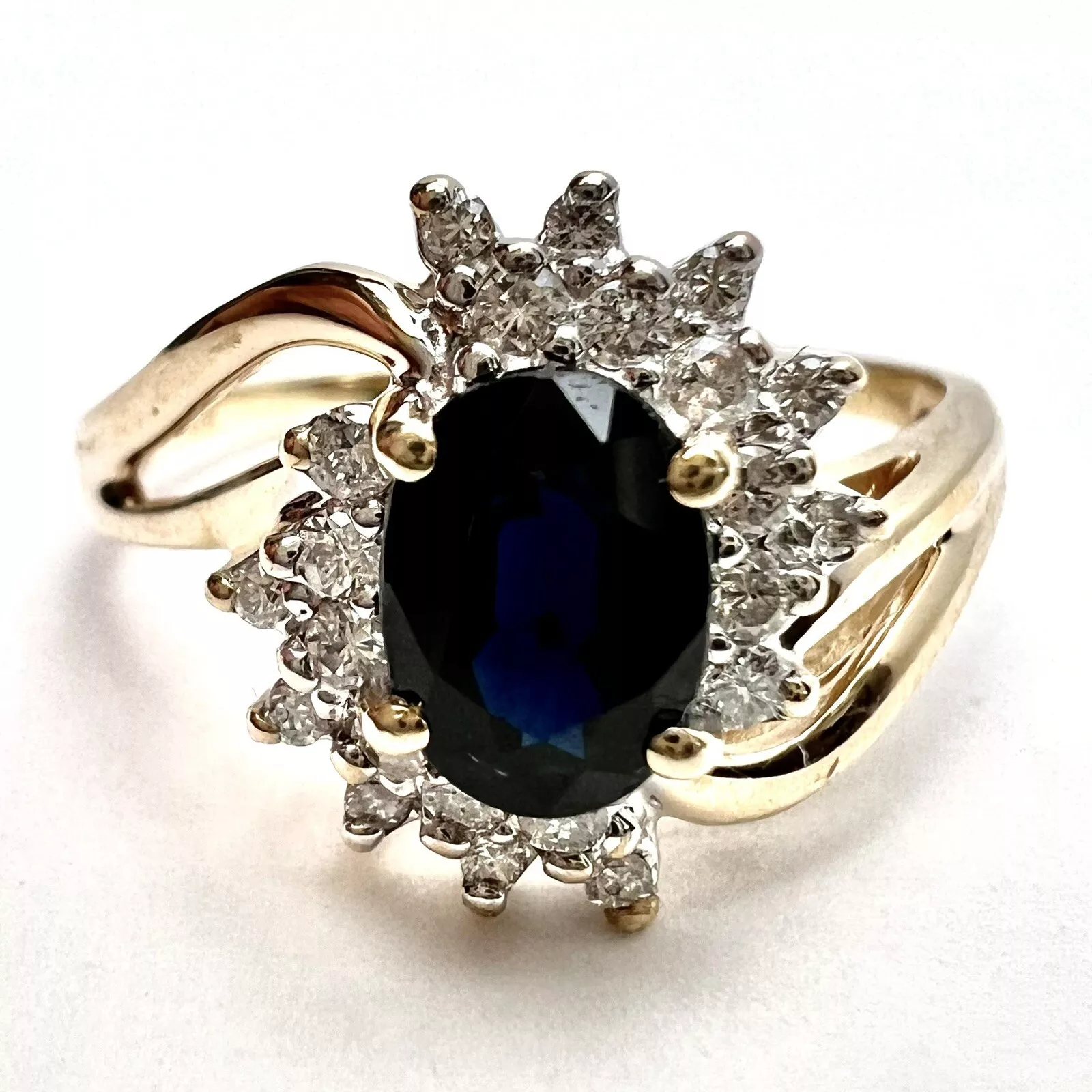 14K Yellow Gold Diamond & Sapphire Ring 
