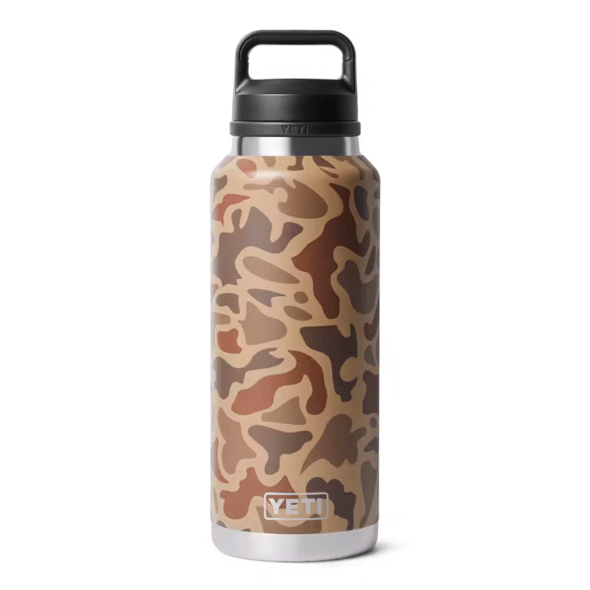 Yeti Rambler 46oz Bottle Wetlands Camo