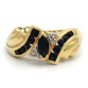  10K Yellow Gold Sapphire Ring 