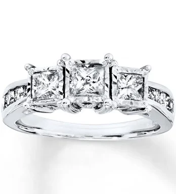  14K White Gold Diamond Ring 