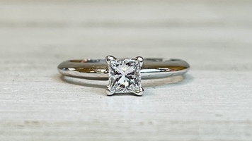 0.46ctw Princess Cut Diamond Solitaire 14kw