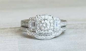 0.75ctw Diamond Bridal set 0.25center 14kw