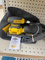 Dewalt Sander: DWE6411