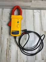  Fluke Meter: i410