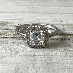  1.42ct Lab Grown Square Diamond 10kw Ring