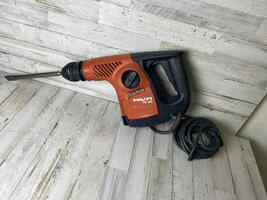 Hilti Rotary Hammer Drill: TE30
