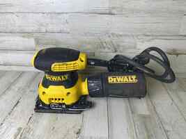 Dewalt Sheet Sander : DWE6411