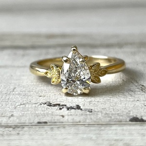 1.10ct Lab Grown Pear Diamond 10ky Ring