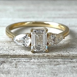 1.50cttw Lab Grown Emerald & Pearl Diamond 14ky Ring