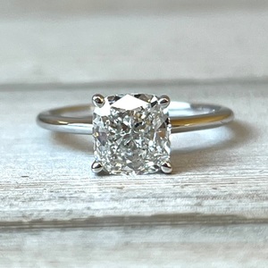 2.00ct Lab Grown Cushion Diamond Ring 14kw