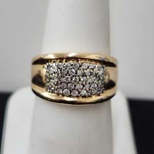 Band with Rectangle of Diamonds on top
