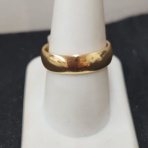 14kt Yellow Gold Wedding Band