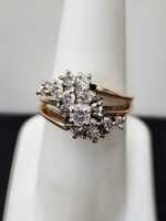 Large Fashion Ring with 15 Diamonds (approx. 1cttw) with appraisal