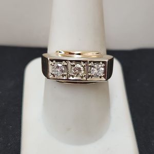  14KT Yellow Gold 3 Stone Diamond Ring