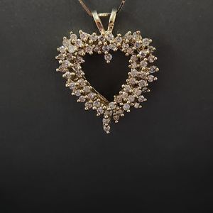 10KT Gold Heart Diamond Pendent on 18" Chain