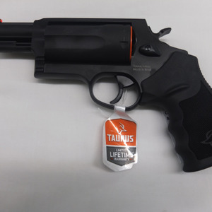 TAURUS THE JUDGE MAGNUM
