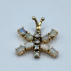14K Yellow Gold Opal Pendant w/Diamonds 3.2g