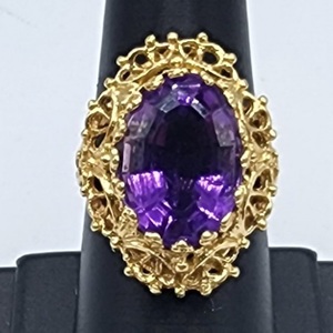 14k Oval Amethyst Gold Ring