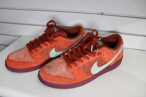 Nike SB Dunk Low Pro PRM 