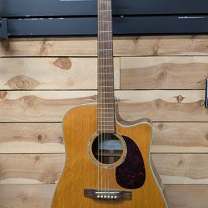 Takamine Eg533ssc