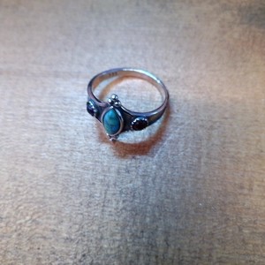 Ring Sterling 2.30grams Oxidized Multi Color Stone