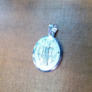 Silver  4.20grams Pendant Sterling Silver High Polished Oval Saint Benedict 26mm