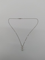 14kt white gold, 4.15 grams, 1/2cttw Diamond pendant necklace 