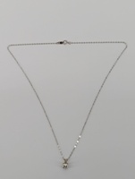 14kt white gold, 1.44 grams, 64pts Vs2 Si1 L Diamond necklace 