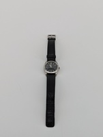 Gucci 5700l Leather Banded stainless steel watch