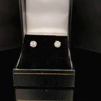 14kt White Gold .90cwt Round Diamond Stud Earrings