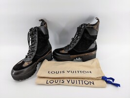 Louis Vuitton LV Women Laureate Platform Desert Boots Size 38 with Dust Bags