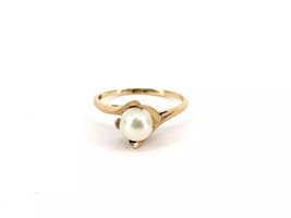 10KT Yellow Gold 2.86 Grams Pearl Ring Size 9