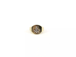 14K Yellow Gold 5.38 Grams Masonic Symbol Ring Size 6.5