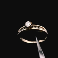 10K Gold Diamond Ring Size 8.75 1.6dwt (2.5g) 1/4 CTTW
