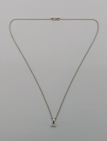  18kt White Gold, 4.00 grams, 1/5 ctw Diamond pendant necklace 