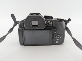 Panasonic LUMIX DMCFZ300  KIT WITH LEICA LENS 25-600 
