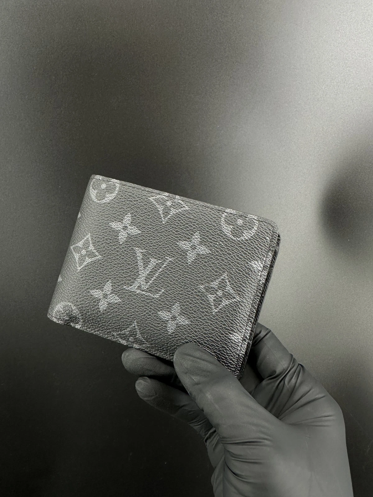 Louis Vuitton Monogram Eclipse Portefeuille Multiple Wallet