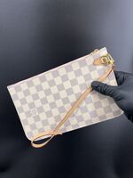 Louis Vuitton Neverfull MM Pochette Damier Azur Wristlet Clutch Pouch White
