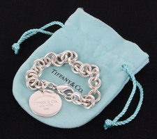 Tiffany & Co Return To Tiffany Circle Tag Sterling Silver Bracelet & Pouch