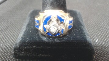 1 10k YG Masonic Ring w/ Diamond, size 13